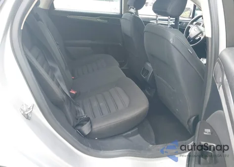 2017 Ford Fusion Se z USA, uszkodzony, nr VIN 3FA6P0LU4HR316247